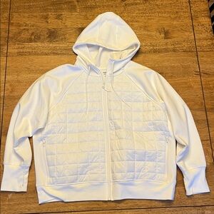 Old Navy Dynamic Fleece Hybrid Hoodie in Magnolia/white. Size 2XL